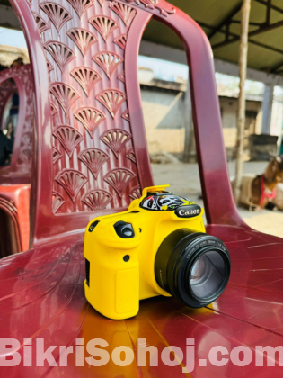 Canon Eos 60d with 50mm Stm Prime Lens